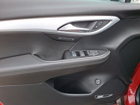 Used 2025 Buick Envision Avenir image 12