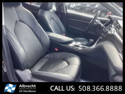 Used 2019 Toyota Camry XSE image 20