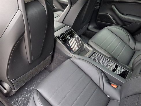 New 2026 Porsche Panamera Turbo image 13