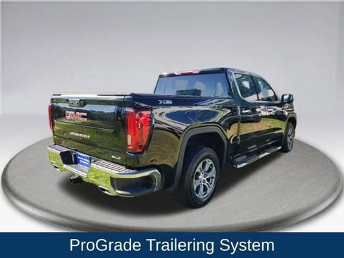 Used 2024 GMC Sierra 1500 SLT w/ X31 Off-Road Package image 11