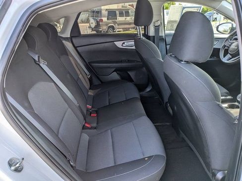 Used 2023 Kia Forte LXS FWD image 7