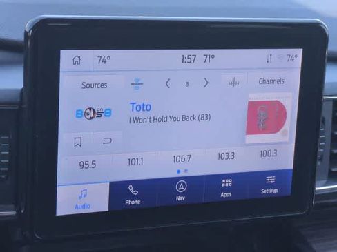 Used 2023 Ford Explorer Limited AWD/4WD image 30