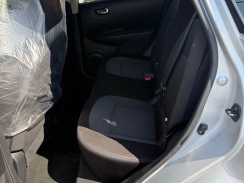 Used 2013 Nissan Rogue SV image 17