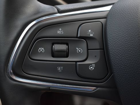 Used 2025 Buick Envista Preferred w/ Convenience I Package FWD image 19