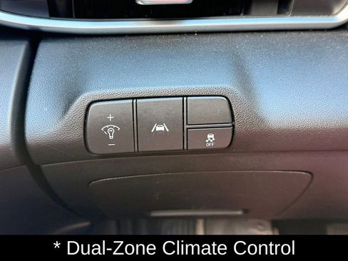 Used 2023 Hyundai Elantra SEL FWD image 23