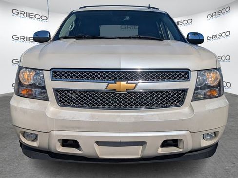 Used 2012 Chevrolet Avalanche LTZ image 2