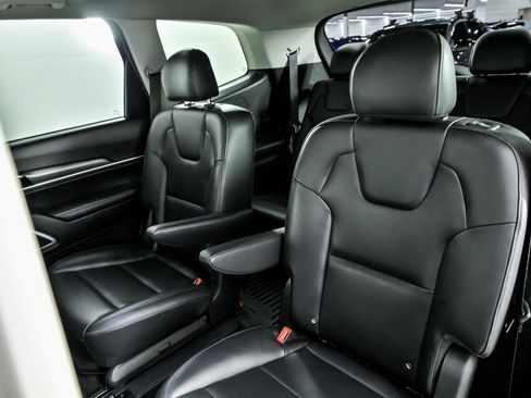 Used 2022 Kia Telluride S image 24