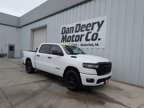 Used 2025 RAM 1500 Tradesman w/ Night Edition AWD/4WD image 4