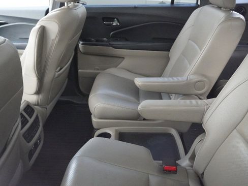 Used 2020 Honda Pilot Elite image 10