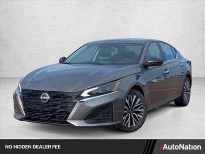 Used 2025 Nissan Altima 2.5 SV