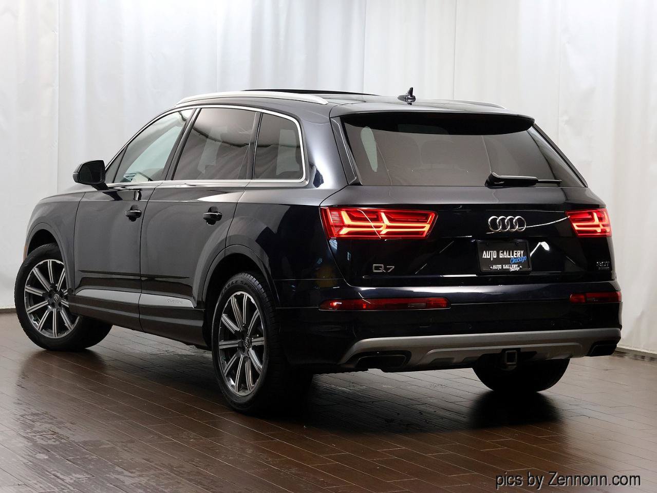 Used 2017 Audi Q7 3.0T Prestige AWD/4WD image 9
