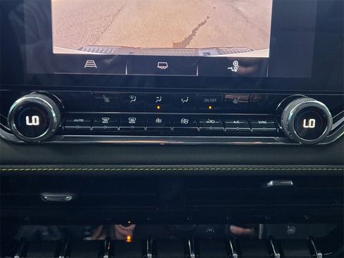 Certified 2024 Chevrolet Colorado ZR2 w/ Safety Package image 20