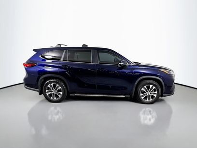 Used 2023 Toyota Highlander XLE