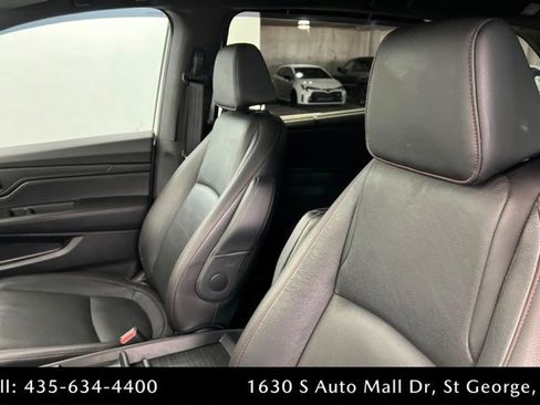 Used 2025 Honda Odyssey Sport-L image 16