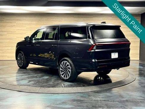 Used 2025 Lincoln Navigator L Black Label AWD/4WD image 16