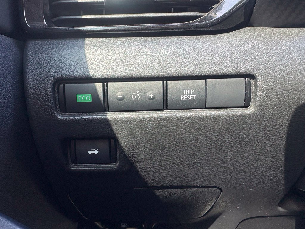 Used 2023 Nissan Sentra SV w/ SV Premium Package FWD image 14