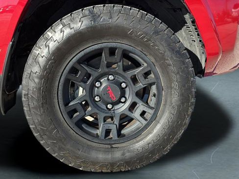 Used 2023 Toyota 4Runner SR5 Premium w/ Moonroof Package image 9