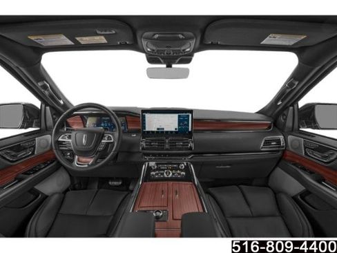 Used 2023 Lincoln Navigator Reserve AWD/4WD image 9