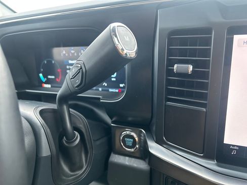 Certified 2024 Ford F450 Lariat w/ Camper Package image 31