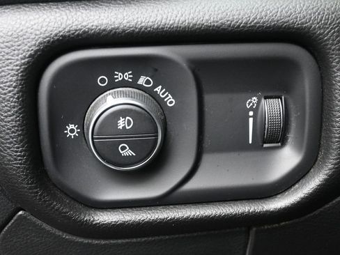 Used 2023 RAM 1500 Big Horn image 21