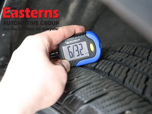 Used 2021 Jeep Grand Cherokee Laredo w/ Security & Convenience Group image 26