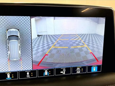 Used 2021 Chevrolet Tahoe High Country w/ Premium Package image 26