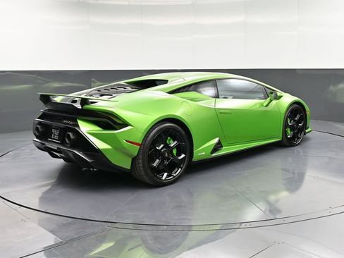 Used 2023 Lamborghini Huracan Tecnica RWD image 8