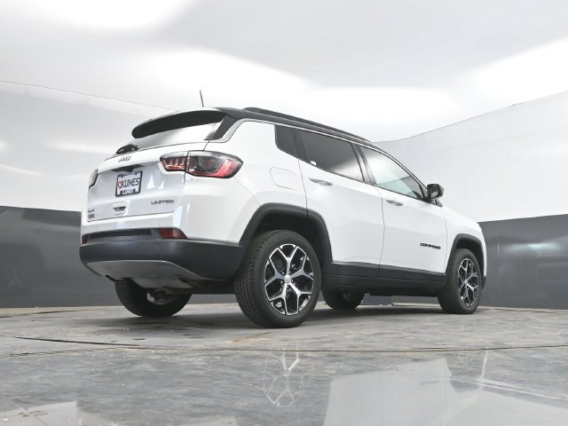 Used 2024 Jeep Compass Limited AWD/4WD image 42