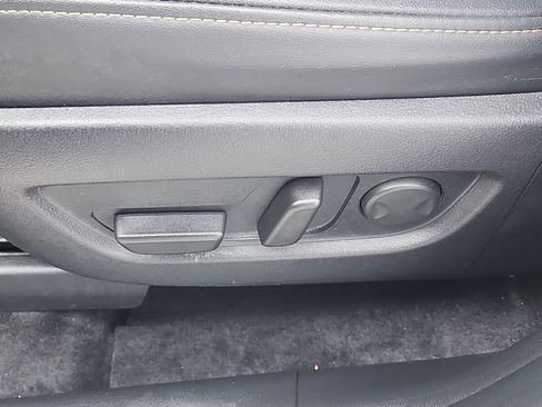 Certified 2025 MAZDA CX-90 3.3 Turbo S w/ Premium Package image 19