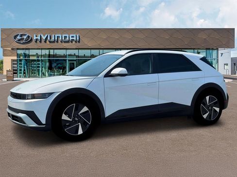 New 2025 Hyundai Ioniq 5 SEL AWD/4WD image 2