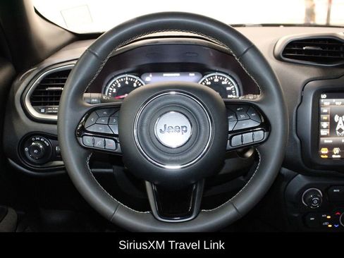 Used 2021 Jeep Renegade Latitude image 23