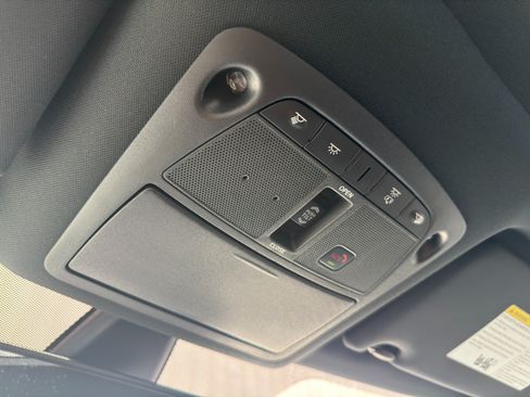 Used 2023 Nissan Maxima SR w/ Sport Mat Group FWD image 31