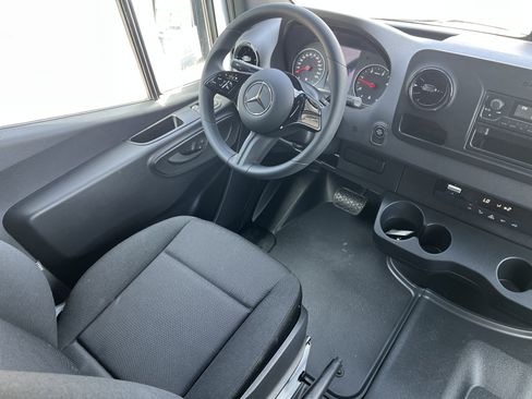 New 2026 Mercedes-Benz Sprinter 2500 image 27