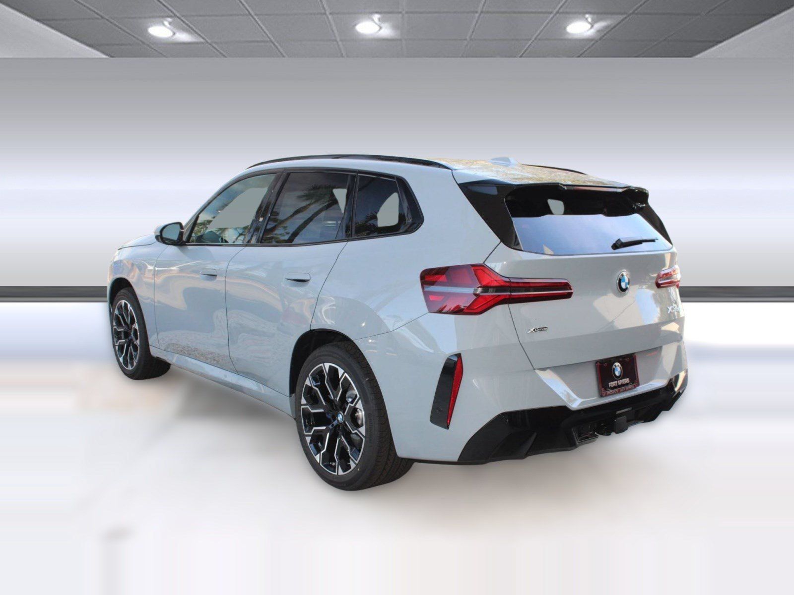 Used 2026 BMW X3 xDrive30i w/ Premium Package AWD/4WD image 3