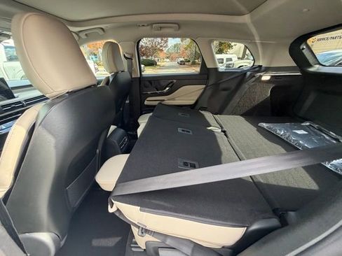 New 2026 Lincoln Corsair Premiere image 12