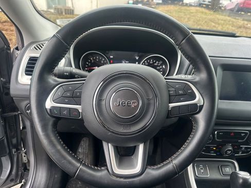 Used 2018 Jeep Compass Latitude w/ Popular Equipment Group image 12