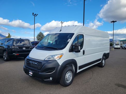 New 2026 RAM ProMaster 3500 w/ Convenience Group image 15