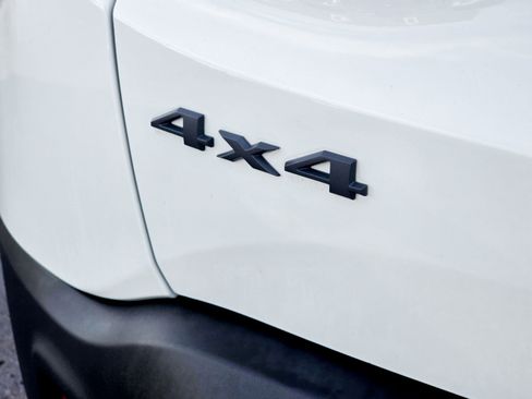 Used 2019 Jeep Renegade Trailhawk image 18