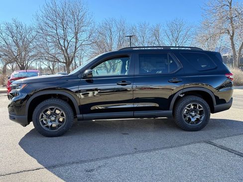 New 2025 Honda Pilot TrailSport image 7