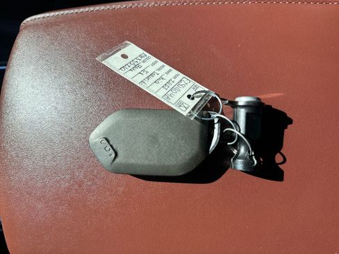 Used 2023 Kia Telluride EX w/ EX Captain's Chair Package image 31