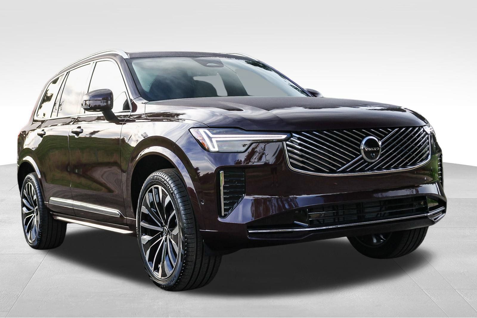 Used 2026 Volvo XC90 B5 Plus w/ Protection Package AWD/4WD image 3