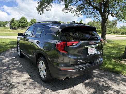 Used 2019 GMC Terrain SLE w/ Infotainment Package I AWD/4WD image 3