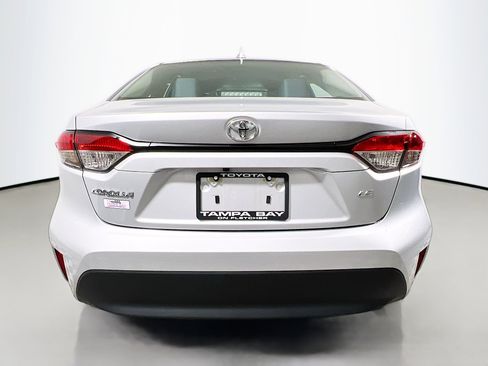 Used 2025 Toyota Corolla LE FWD image 6