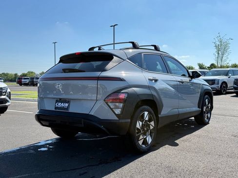 Certified 2025 Hyundai Kona SEL FWD image 5