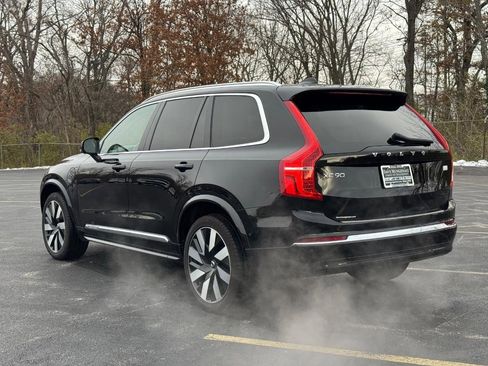 Used 2023 Volvo XC90 T8 Ultimate w/ Protection Package image 6