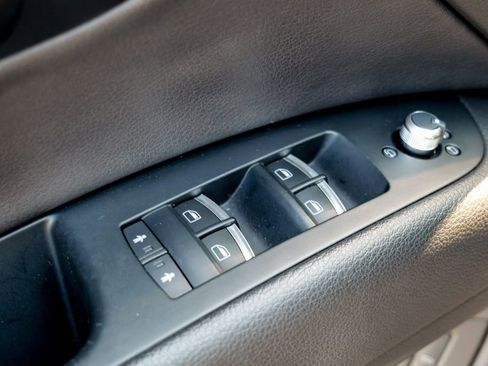 Used 2015 Audi Q7 3.0T Premium Plus w/ Premium Plus Package image 19