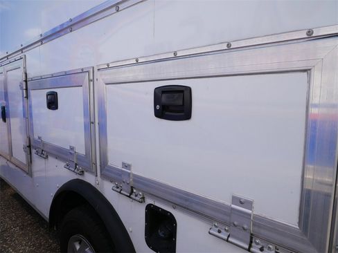 Used 2024 Ford E-350 and Econoline 350 Super Duty w/ Power Windows & Locks Group image 7