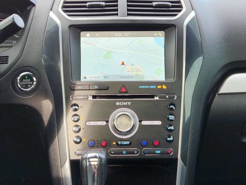 Used 2018 Ford Explorer Sport w/ Equipment Group 401A image 18