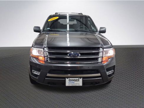 Used 2017 Ford Expedition EL Limited image 3