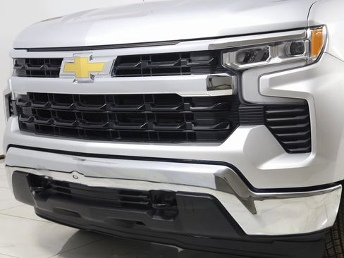 Used 2022 Chevrolet Silverado 1500 LT image 48